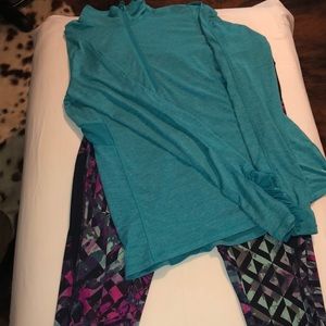 2 piece athletic outfit! Both size Medium!